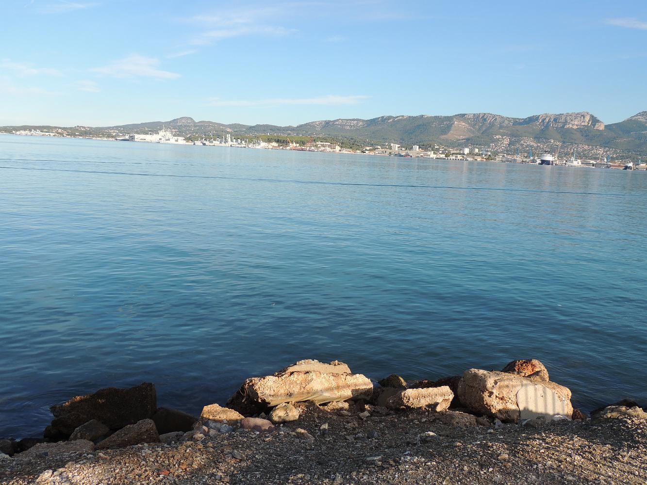 8 Toulon au loin le Tonnerre.JPG -           